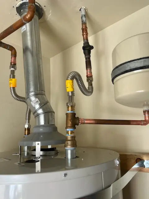 Water heater installation and plumbing repair in Thorny Acres-Burnham Woods